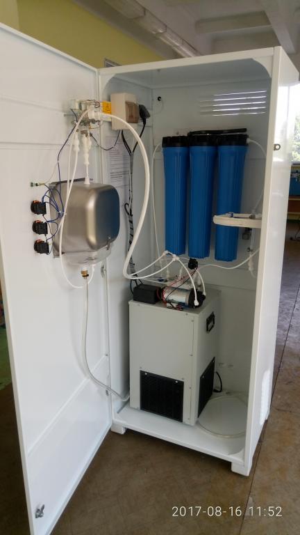 Автомат для газированной воды (сатуратор)