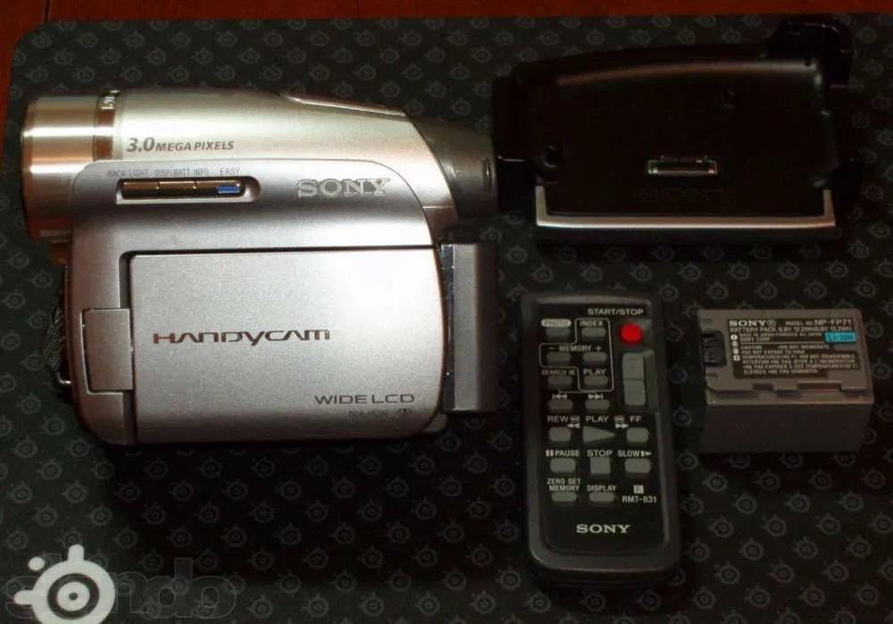 Видеокамера Sony DCR-HC96E