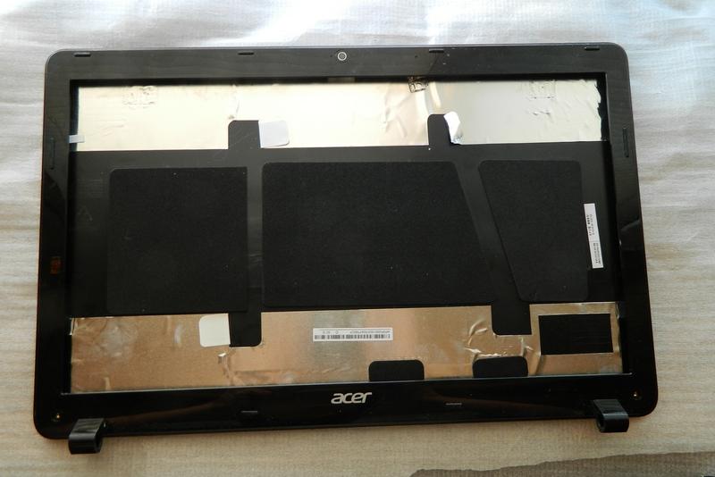 Ноутбук на запчасти Acer E1-531