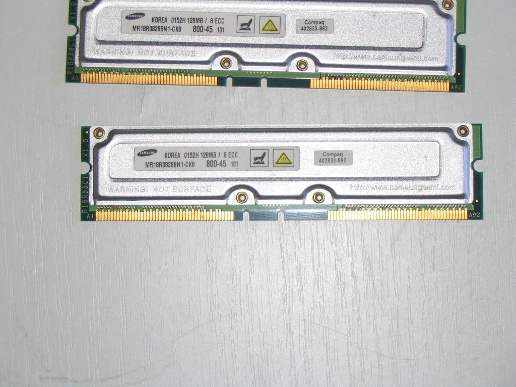 ПРОДАМ СЕРВЕРНУ ПАМЯТЬ DDR2  667 ЕСС