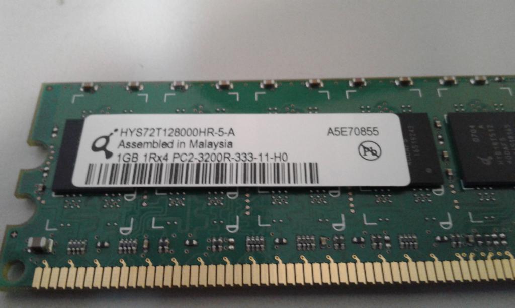 Оперативная память Infineon DDR2 3200R, 1ГБ, 400 МГц, HYS72T128000HR-5-A