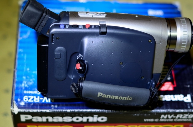 видеокамера Panasonic NV- RZ9