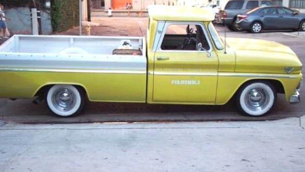 356 Аренда пикапа GMC Food Truck на съемки рекламы и фотосессии Киев
