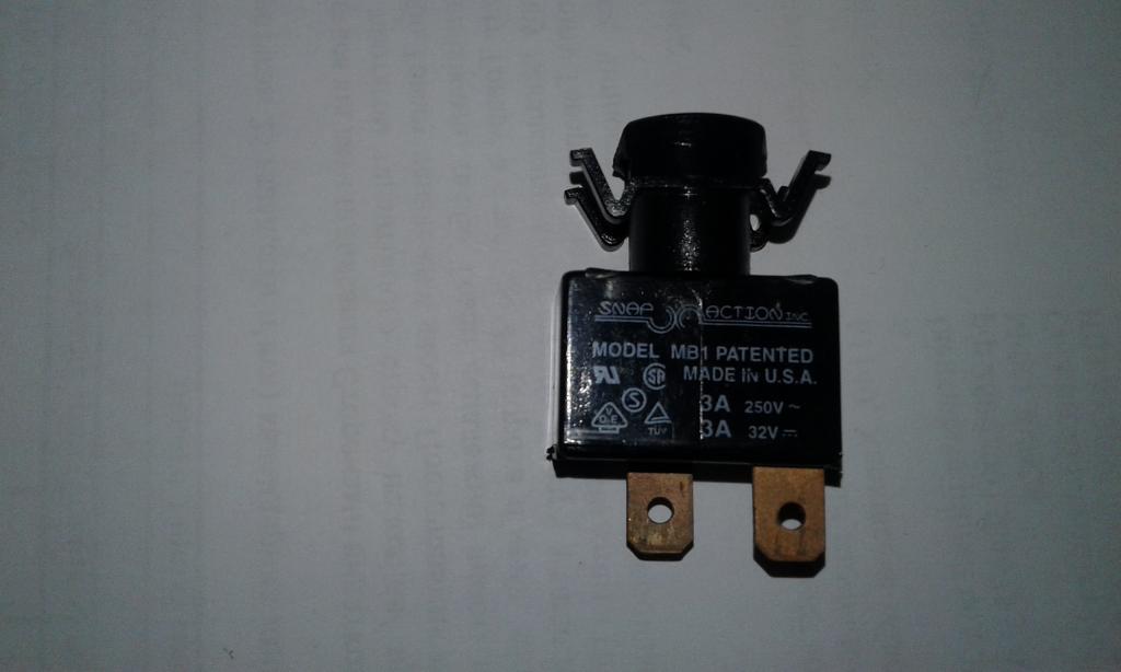 Автоматический выключатель (предохранитель) MB1 3.0A_250V, 3.0A_32V