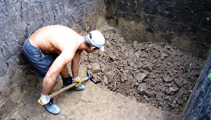 Выкопать траншею в Одессе